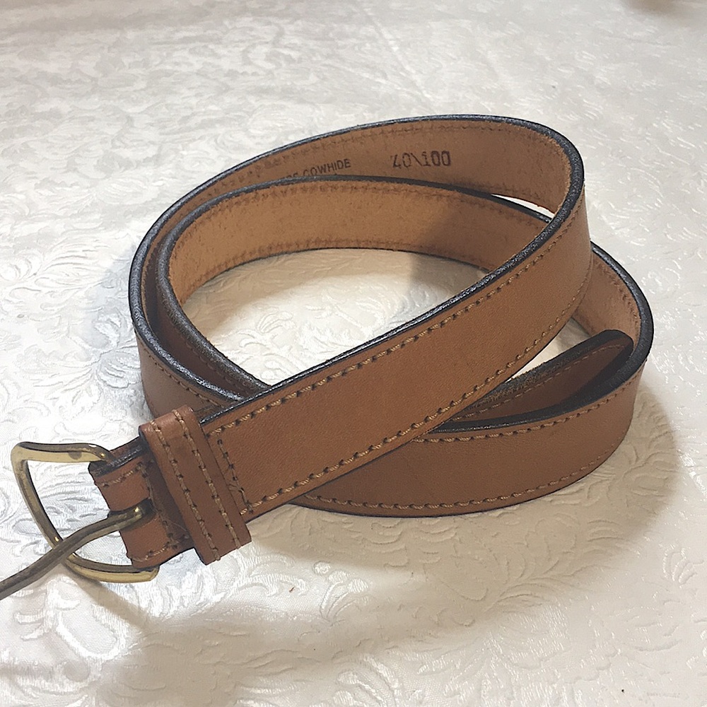 NWOT Leather Cowhide Belt